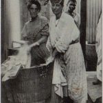Blanchisseuses dans la buanderie, Cayenne, Guyane