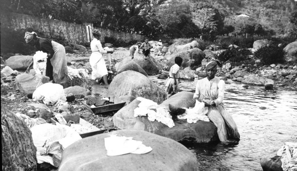 Lessiveuses à la rivière, Saint-Pierre, Martinique
